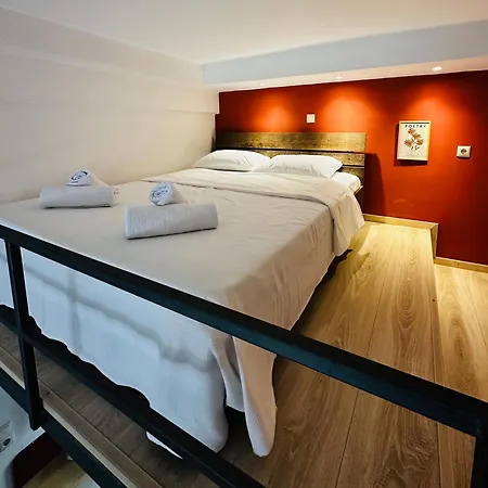 Loft De Luxe, * Kavala