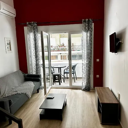 Loft De Luxe, * Kavala