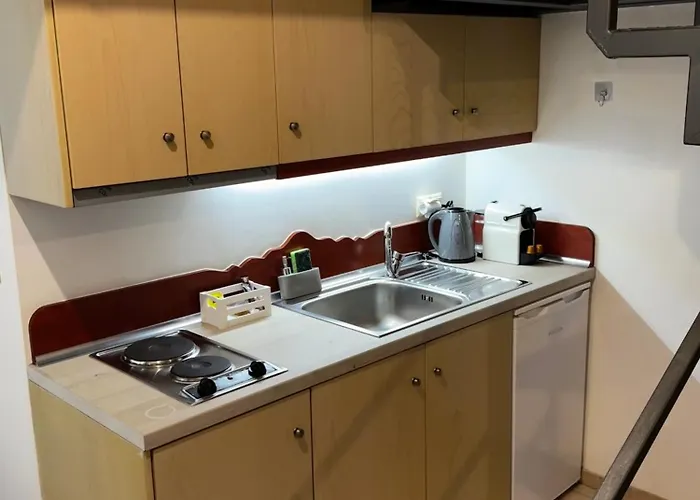 Loft De Luxe, * Kawala