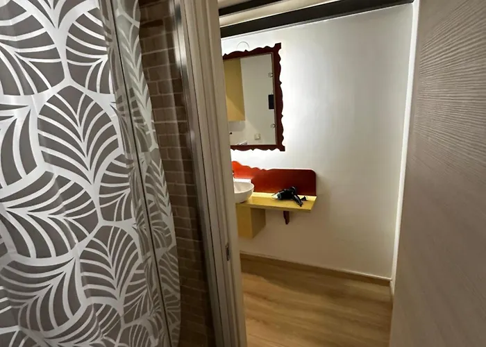 Loft De Luxe, * Kawala
